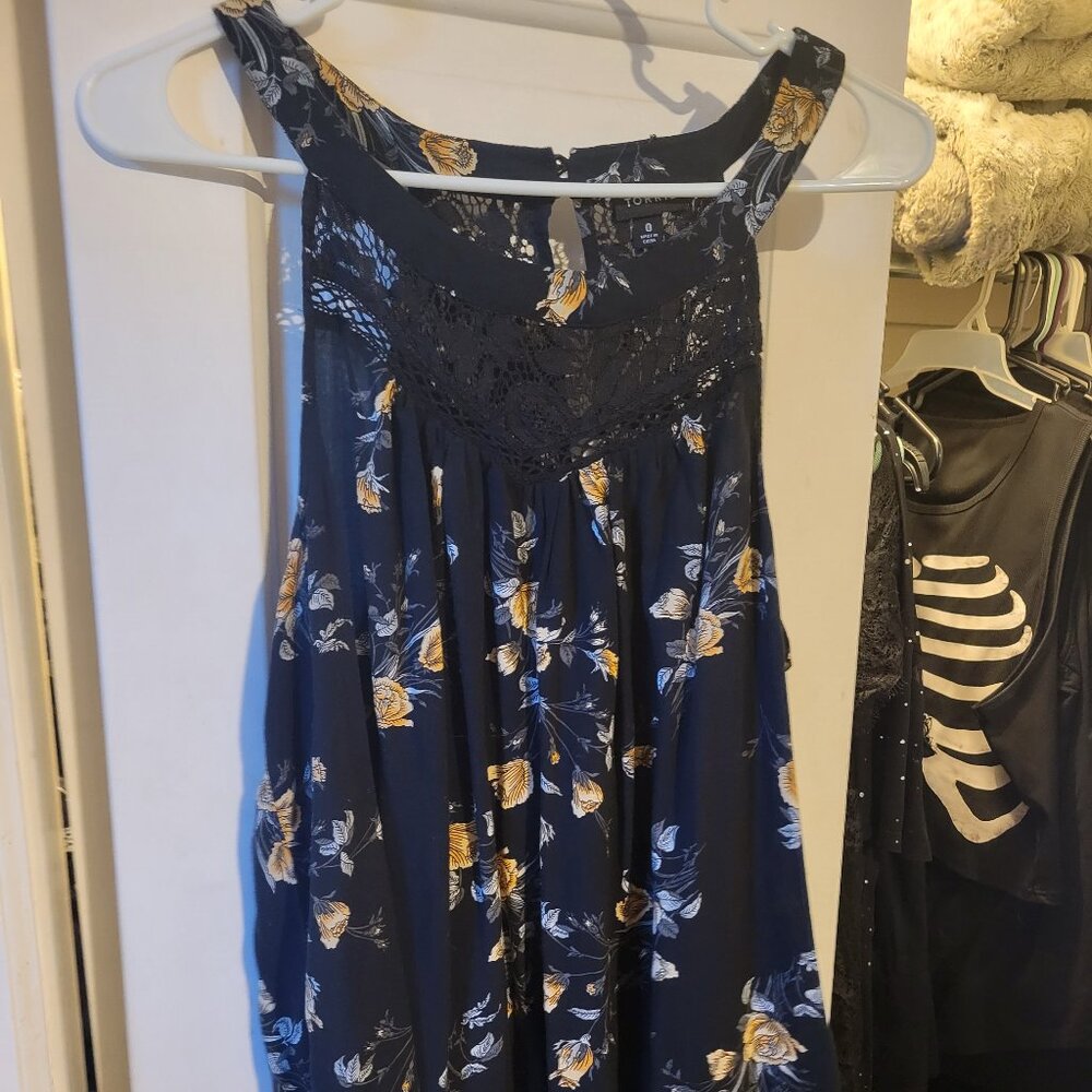 Torrid floral blouse